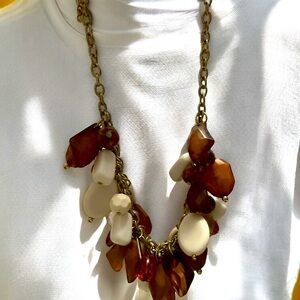 🤎Beautiful Necklace Browns and Whites